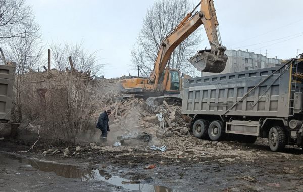 Демонтажные работы спецтехникой (экскаваторы, гидроножницы) - Кондопога, цены, предложения специалистов
