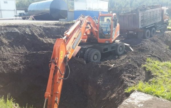 Рытье и разработка котлованов. Услуги экскаваторов - Петрозаводск, цены, предложения специалистов