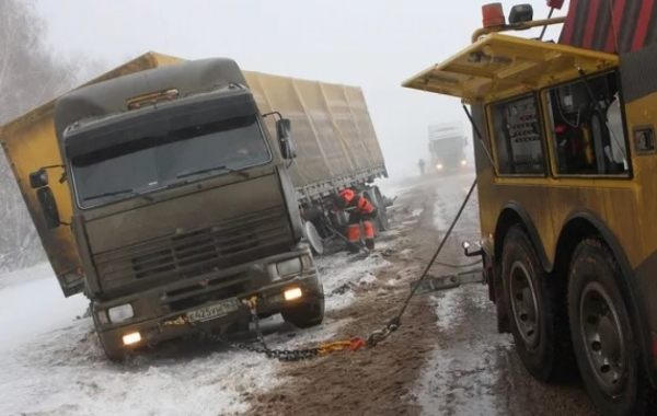 Буксировка техники и транспорта - эвакуация автомобилей - Петрозаводск, цены, предложения специалистов