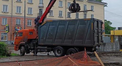 Ломовоз Услуги ломовозов от 2500 руб/час за смену взять в аренду, заказать, цены, услуги - Кондопога