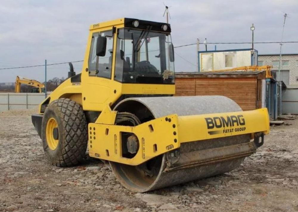 Каток Bomag BW-213 D4 взять в аренду, заказать, цены, услуги - Петрозаводск