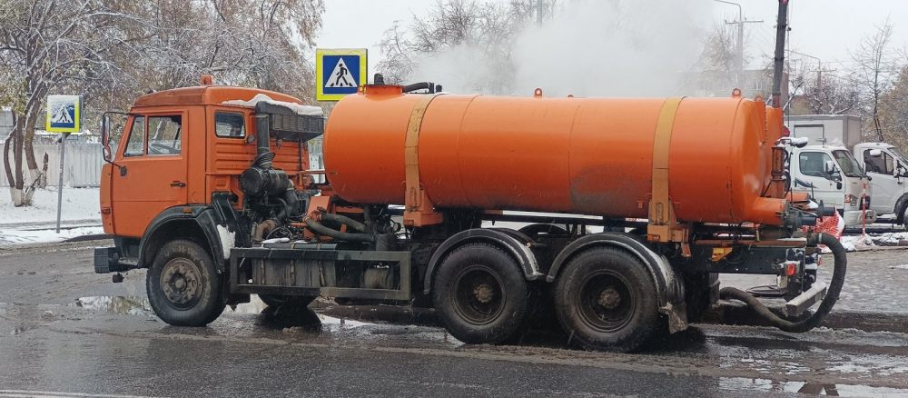 Откачка ила. Услуги илососа и ассенизатора стоимость услуг и где заказать - Петрозаводск