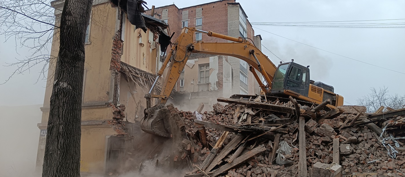 Услуги по сносу и демонтажу старых домов, строений и сооружений в Петрозаводске