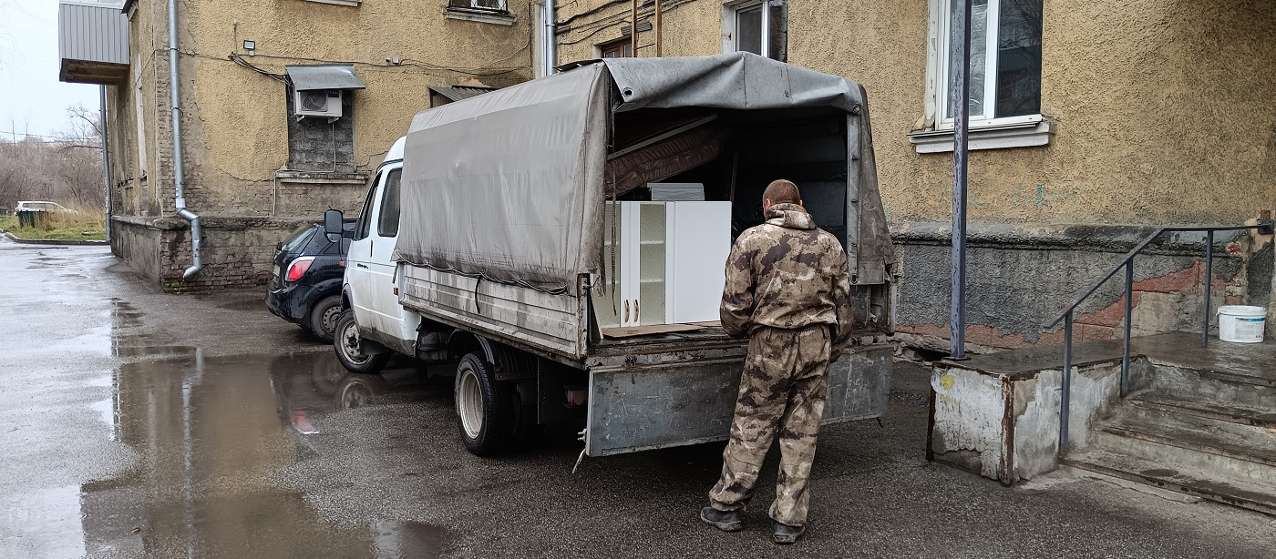 Квартирные перевозки. Погрузка мебели в Газель в Сегеже